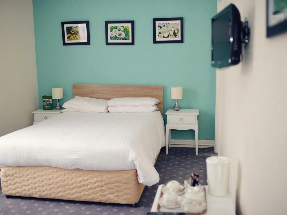 Park Hill Hotel โลเวสทอฟต์ ภายนอก รูปภาพ